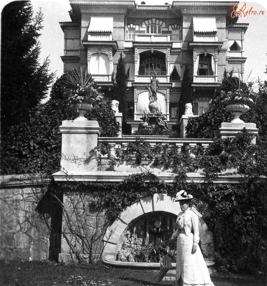 Гурзуф - Гурзуф. Гостиница Губонина и фонтан Ночь, 1900-1917