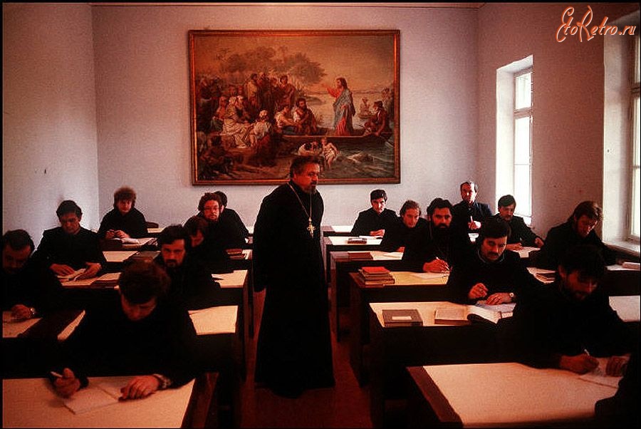 Одесса - Одесса. Александрийский монастырь. 1988 год. (Bruno Barbey)