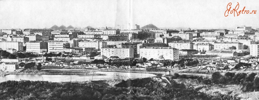 Донецк - Панорама улицы набережной. Еще видны одноэтажные постройки. Донецк, 1962 год