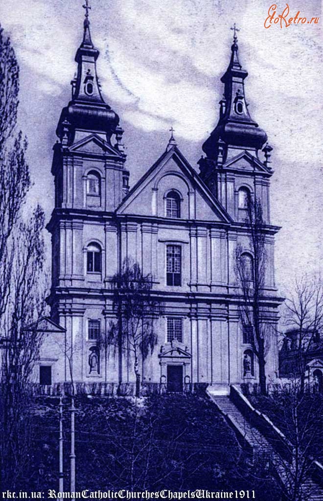 Львов - Львів.  Добудована церква св.Архангела Михаїла.