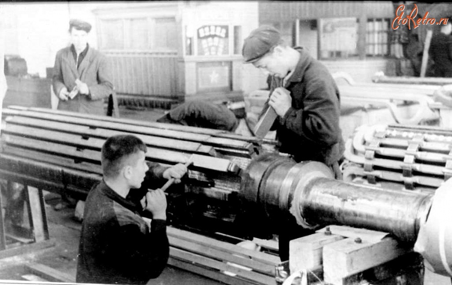 Северодонецк - 1953 г. Ремонт ротора турбогенератора №5 ТЭЦ в ЭРЦ.