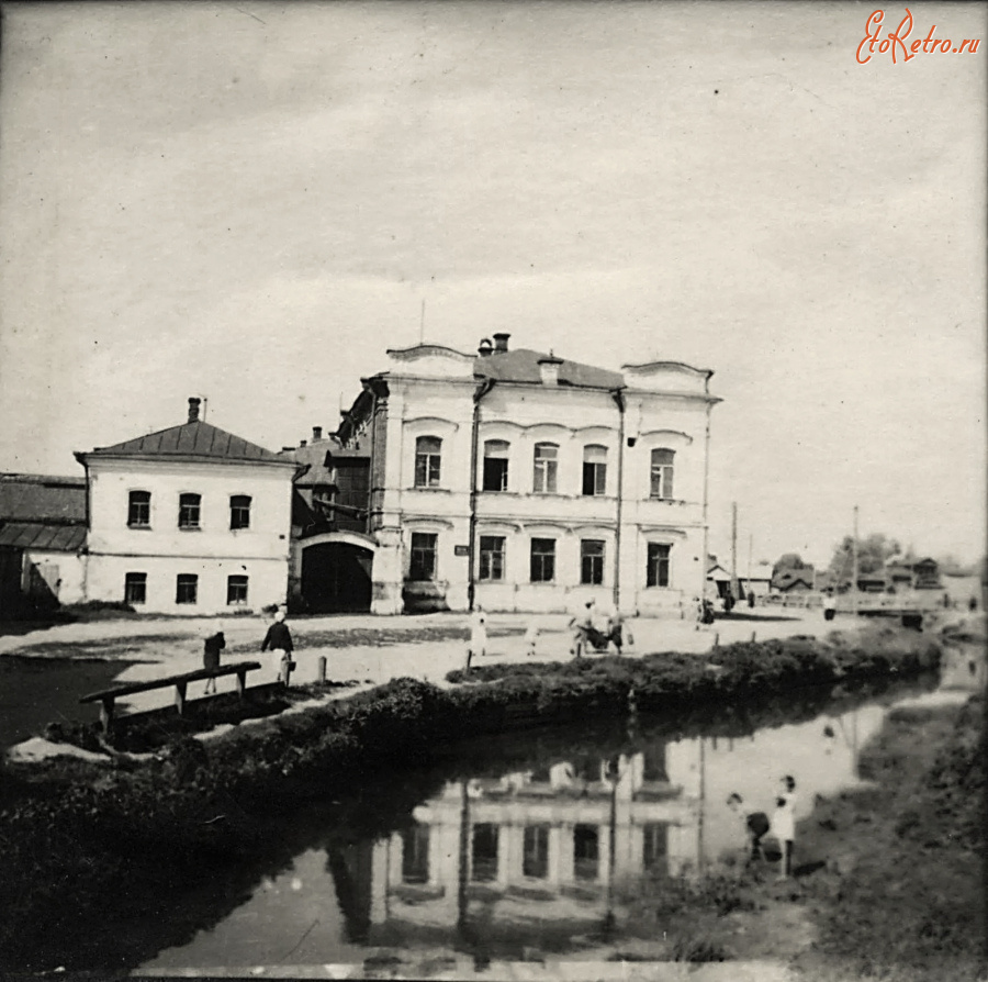 Вязники - Река Волшник. Здание типографии
