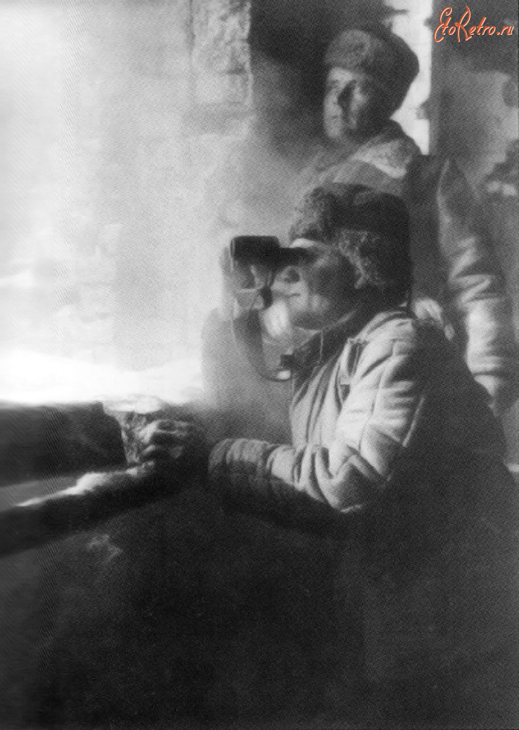 Волгоград - Советские офицеры на командном пункте штаба артиллерии 138-й сд. 1942 год.