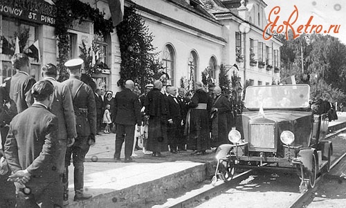 Пинск - Приезд епископа Букрабы в Пинск (на снимке – довоенный железнодорожный вокзал): 1930-е годы.