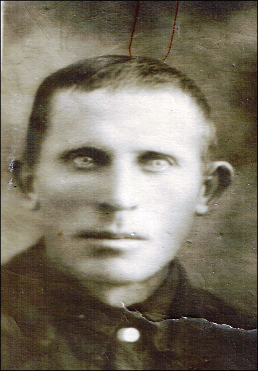 Россошь - Красноармеец 910-го полка 220-й стрелковой дивизии Николай Григорьевич Демченко  умер от ран 22.03.1942 года,