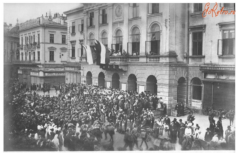 Черновцы - .Буковинське віче 3 листопада 1918 року на центральній площі (
