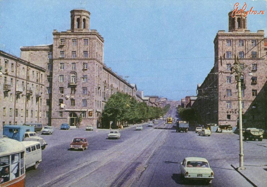 Ереван - Ереван.Улица Киевян.1974