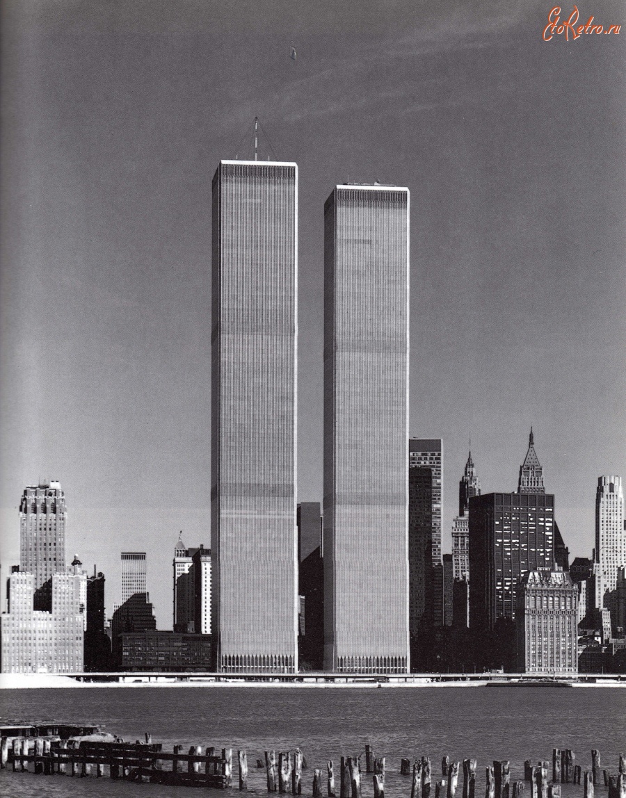 Нью-Йорк - Тhe twin towers of the world trade center looking est from hudson river june 1975 США,  Нью-Джерси