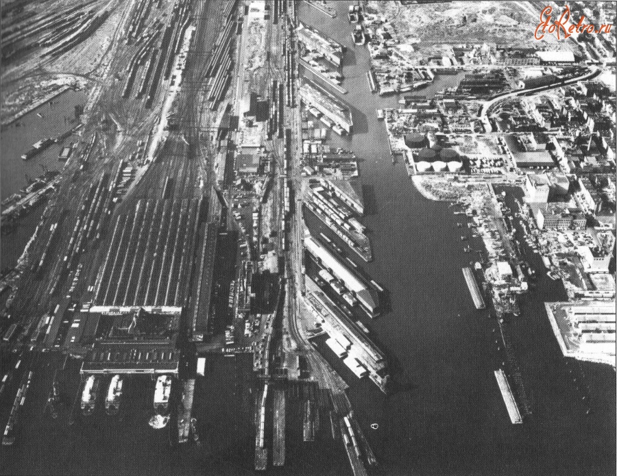 Нью-Йорк - Jersey Central Railroad terminal and Morris canal from the air. Jersey City. США,  Нью-Джерси
