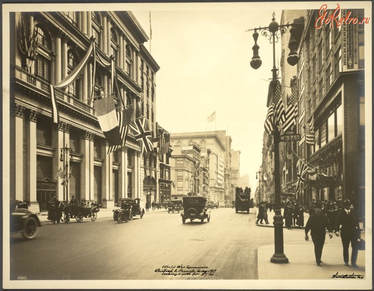 Нью-Йорк - Манхэттен. Пятая авеню. Военные Комиссии, 1917