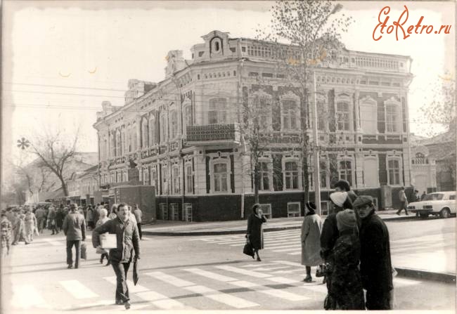 Саратов - Перекресток улиц Волжской и Некрасова