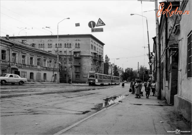 Саратов - Трамвай на пересечении улиц Кутякова и Горького