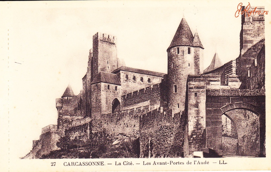 Франция - Carcassonne - La Cite?, les avants-portes de l'Aude france carte postale Франция