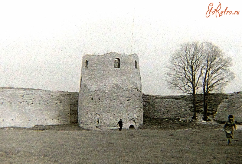 Изборск - Крепостная башня Луковка