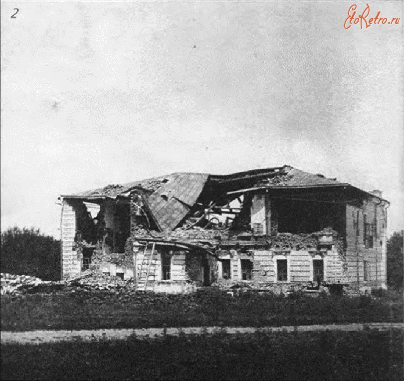 Алма-Ата - Здание женской гимназии, обрушившееся после землетрясения.