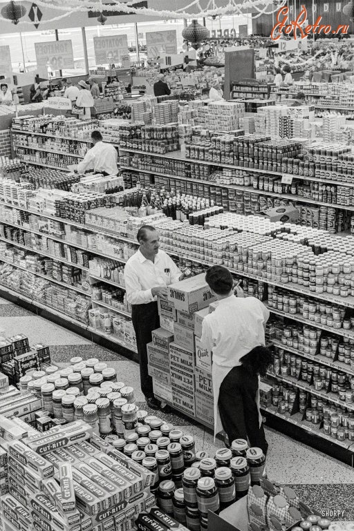 Старые магазины, рестораны и другие учреждения - Джордж Дженкинс,основатель сети супермаркетов Publix,в магазине г.Лейкленд,штат Флорида,США