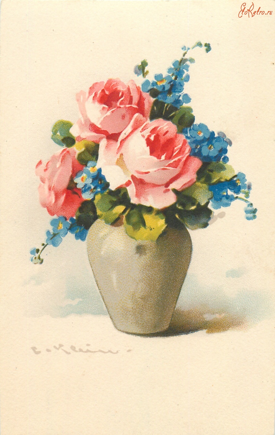 Ретро открытки - Три розы и голубые незабудки в серо-зелёной вазе