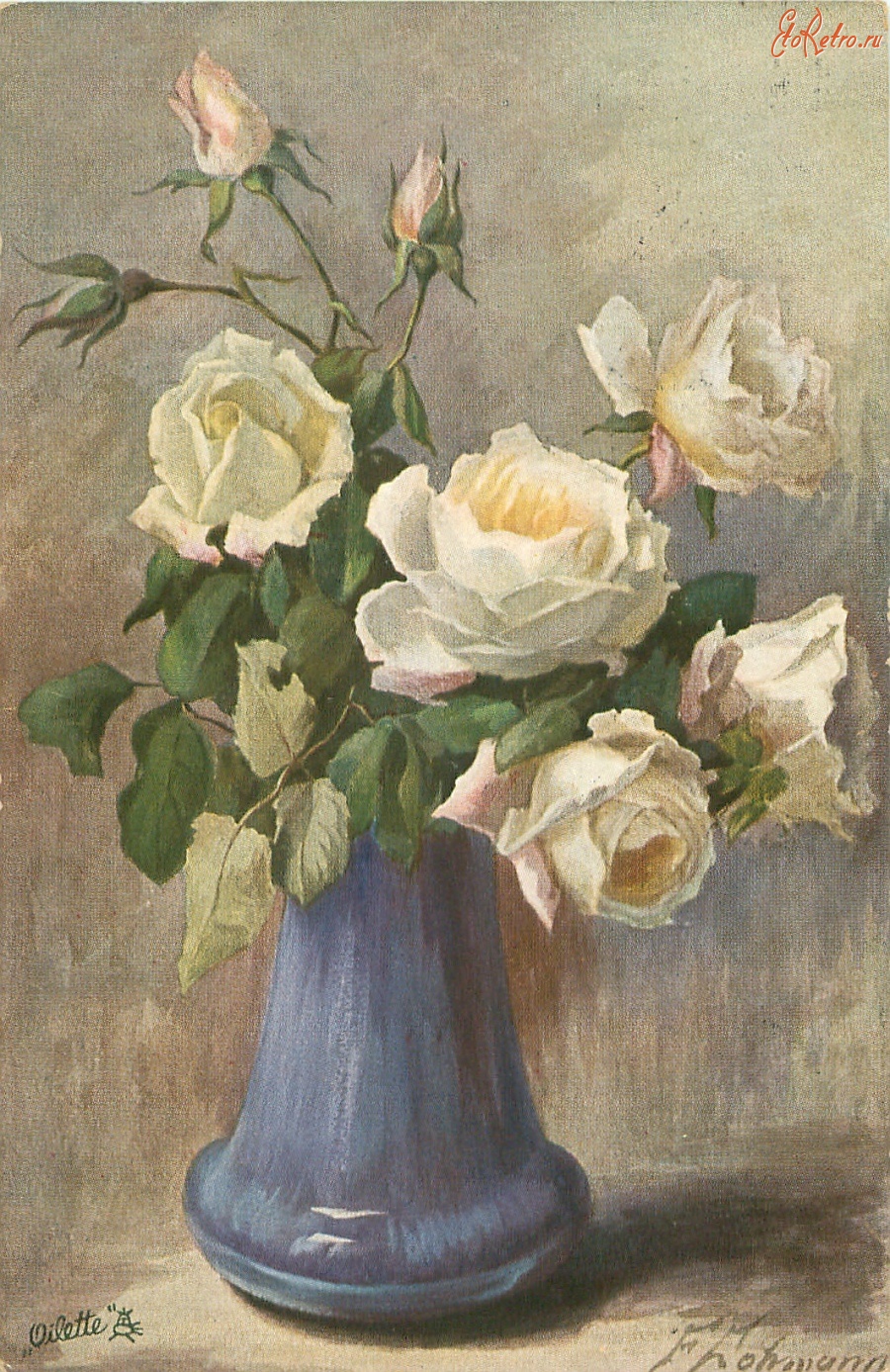 Ретро открытки - Белые розы с бутонами в голубой вазе