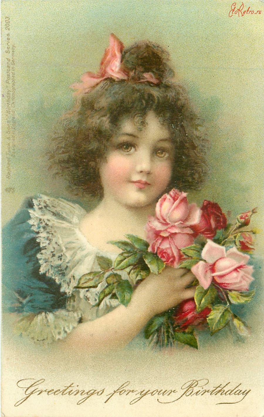 Ретро открытки - Темноволосая девочка в платье с кружевом и букет красных роз