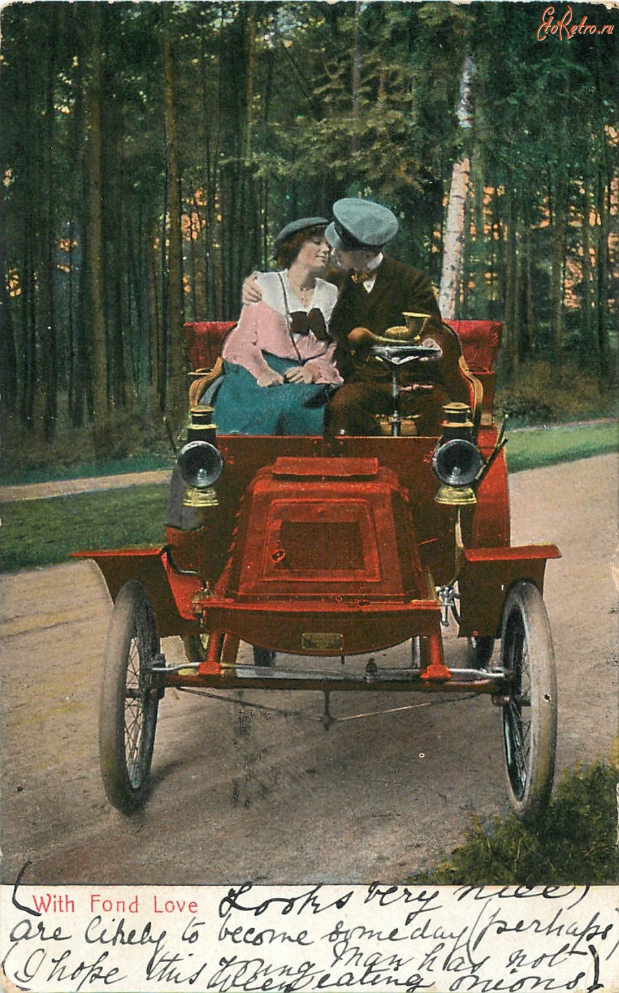 Ретро открытки - Романтическая прогулка в красном автомобиле