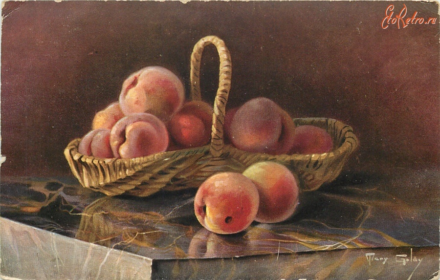 Ретро открытки - Персики в корзине на мраморном столе