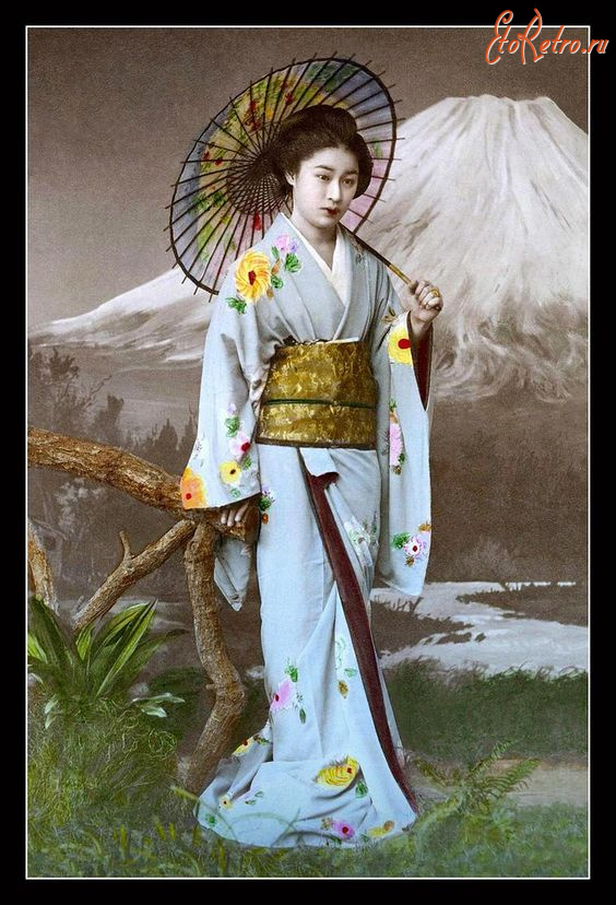 Ретро открытки - Японія.  Жінка з парасолькою.