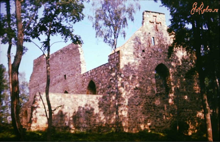 Латвия - Развалины капеллы Сигулдского замка