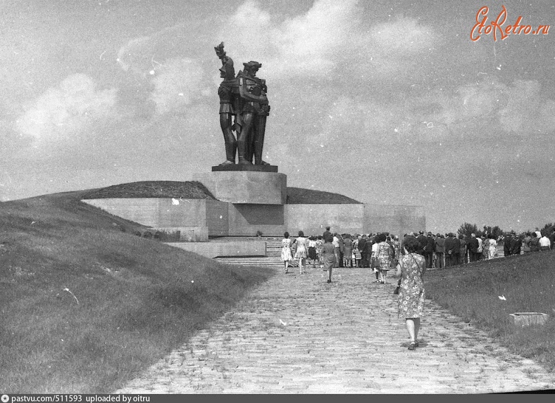 Литва - Памятник советским воинам-освободителям
