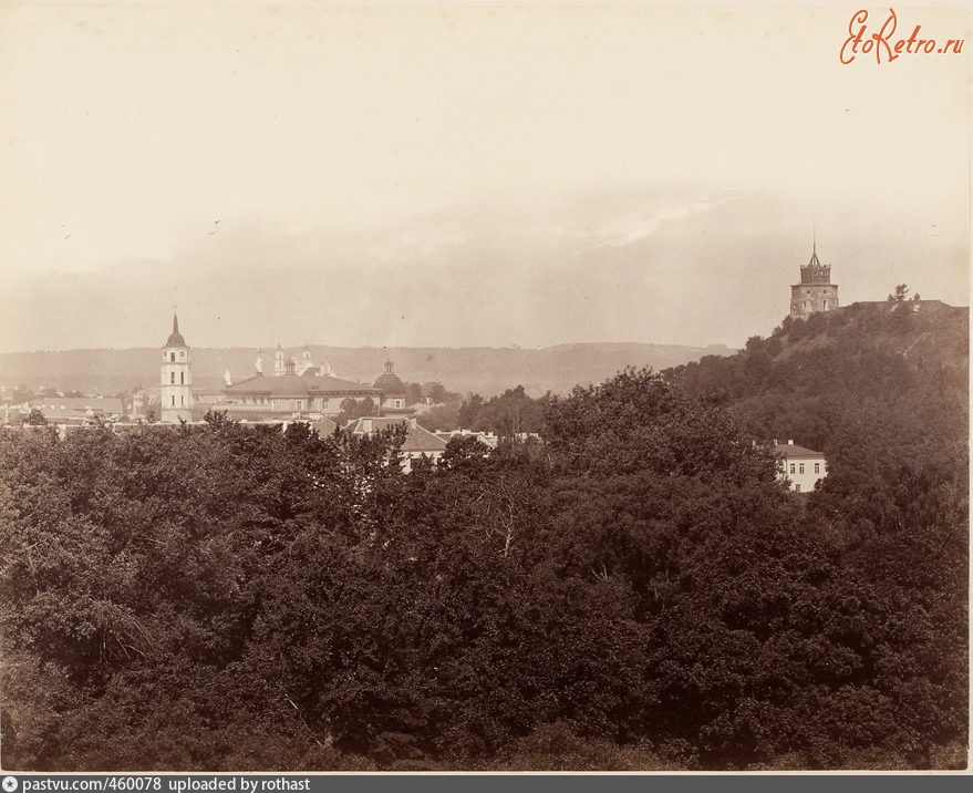 Вильнюс - Вильна. Вид кафедрального собора святого Станислава и Замковой горы
