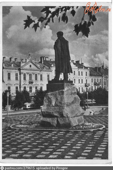 Вильнюс - Памятник Пятрасу Цвирке