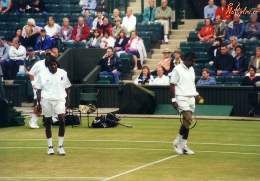 Лондон - Anand and Vijay Amritraj 2000 Wimbledon Sr Invitation Doubles Finals Великобритания , Англия , Большой Лондон