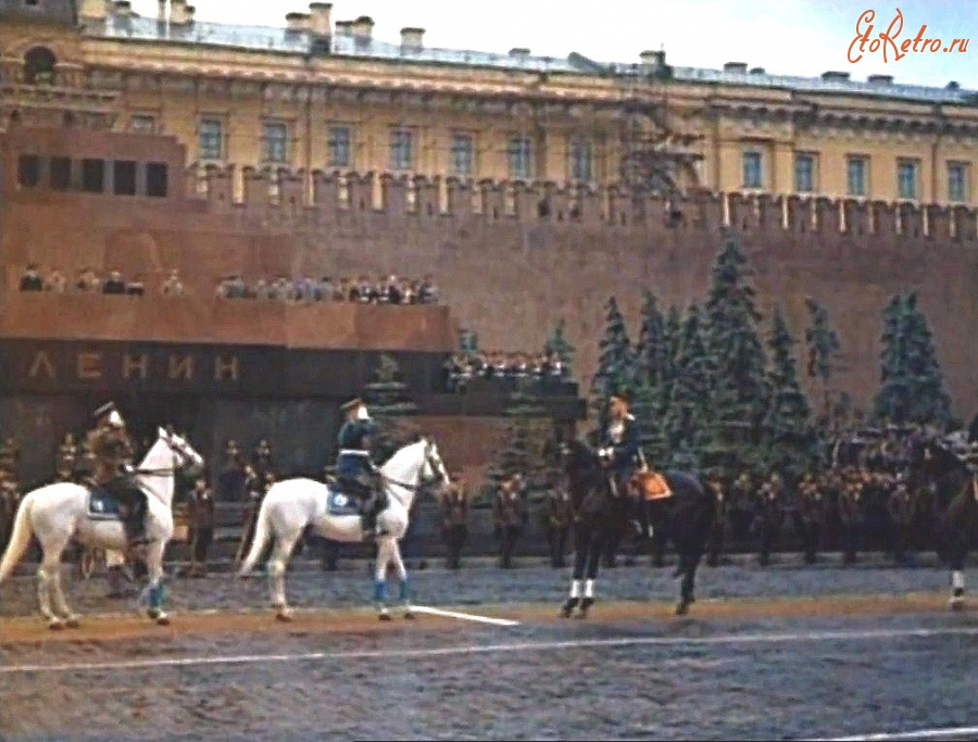 Солдаты и офицеры Советской армии - Парад Победы 24 июня 1945г.