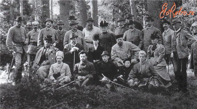 Ретро знаменитости - Александр III  с семьей на охоте