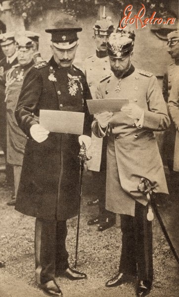 Ретро знаменитости - Король Георг V и кайзер Вильгельм II обсуждают