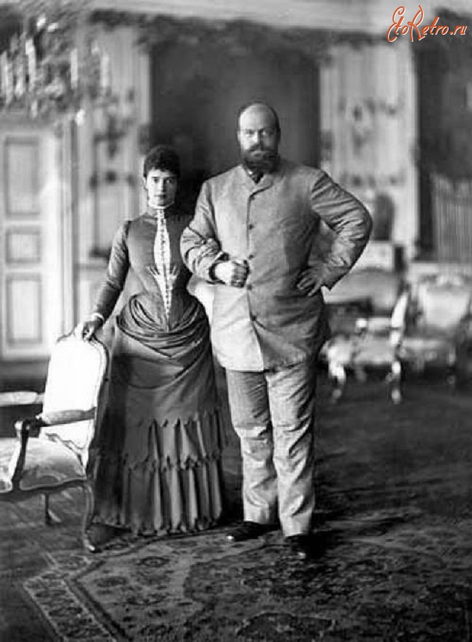 Ретро знаменитости - Российский самодержец Александр III с супругой Марией Федоровной в гостях у августейших родственников в Дании.