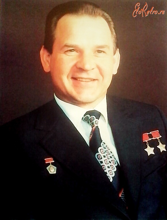 Ретро знаменитости - Дважды Герой Советского Союза  Кубасов Валерий Николаевич