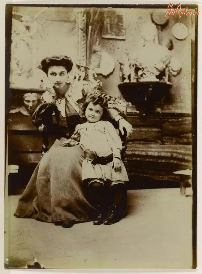 Ретро знаменитости - Нелли Руссель с дочерью Мирей Годе, 1902-1904