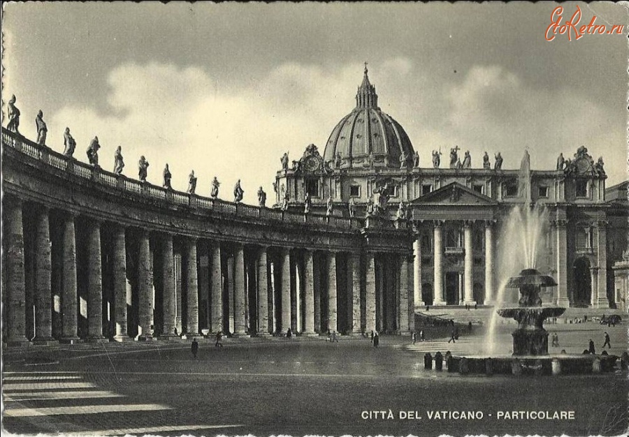 Ватикан - Вид площади Святого Петра   и Апостольского дворца.