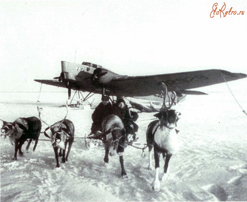 Авиация - Самолёт Г-1 (ТБ-1) бортовой номер Л-2929 на полярном аэродроме.