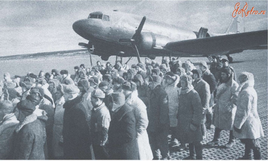 Авиация - Митинг по случаю завершения строительных работ на промежуточном аэродроме Марково. Алсиб, 1944