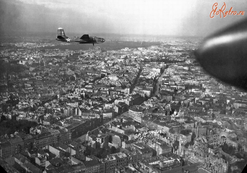 Авиация - Советские торпедоносцы «Бостон» над Берлином