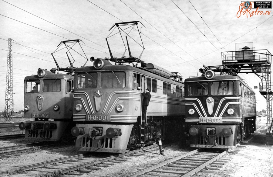 Железная дорога (поезда, паровозы, локомотивы, вагоны) - Электровозы Н-0-005,Н-0-001 и Н-0-002 в депо Ожерелье.