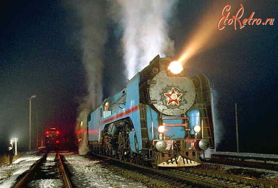 Железная дорога (поезда, паровозы, локомотивы, вагоны) - Паровоз П36 c поездом.Амурская область.