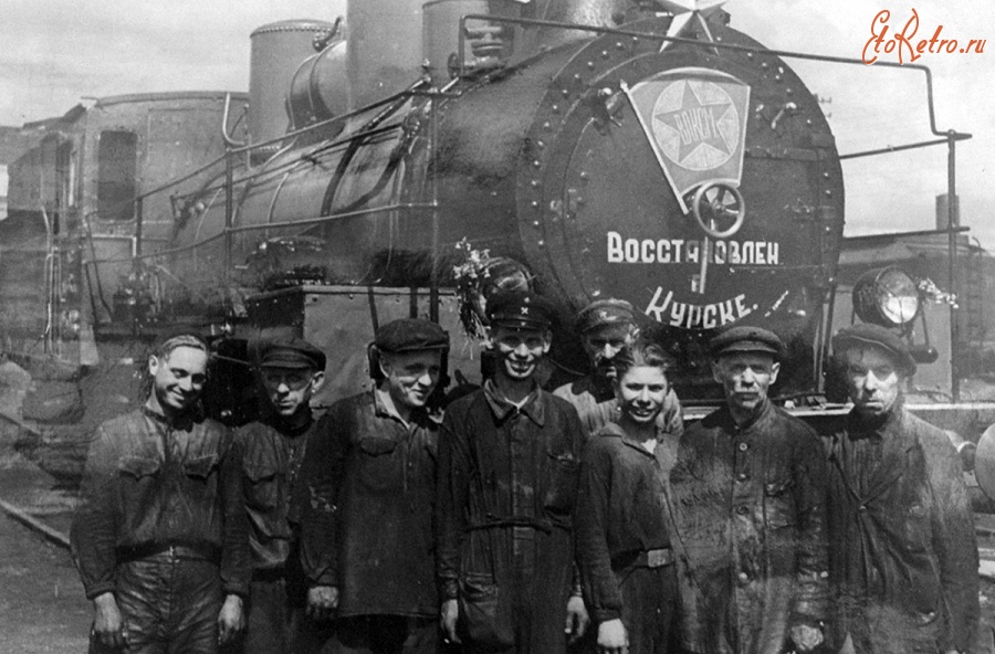 Железная дорога (поезда, паровозы, локомотивы, вагоны) - Фотография на память у паровоза Ов-5088