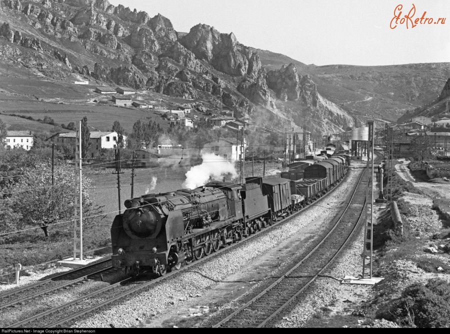 Железная дорога (поезда, паровозы, локомотивы, вагоны) - Паровоз №241F2230   с грузовым поездом