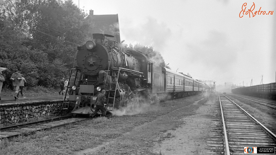 Железная дорога (поезда, паровозы, локомотивы, вагоны) - Паровоз Л-5093 с поездом на ст.Кувшиново
