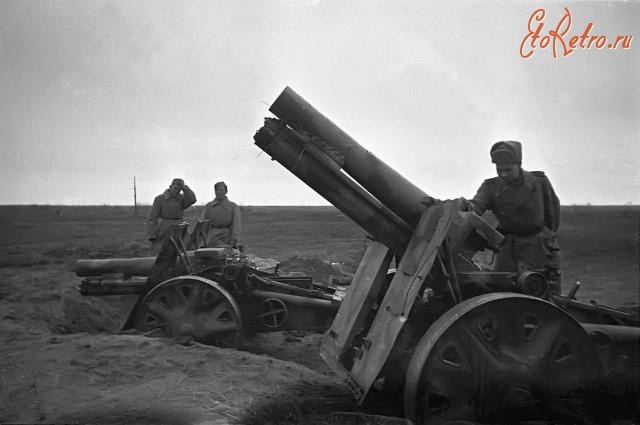 Войны (боевые действия) - Немецкие орудия sIG-33, захваченные на Курской дуге — 2