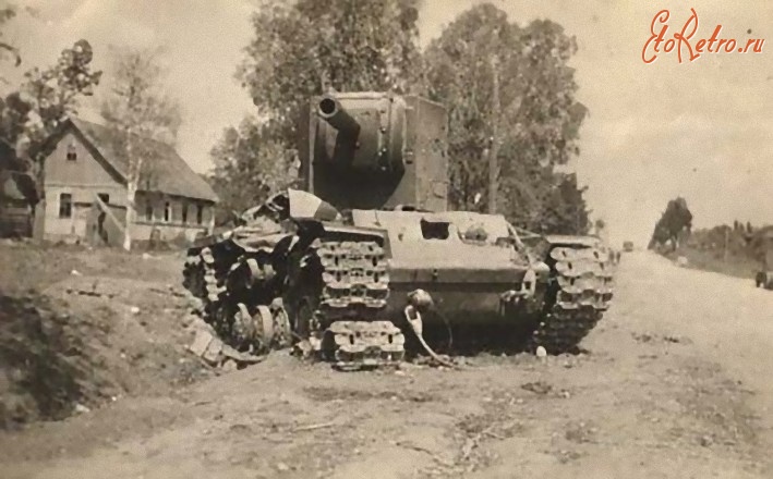 Войны (боевые действия) - Подбитый КВ-2 обазца 1939 года