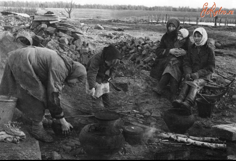 Войны (боевые действия) - Все, что осталось от дома... Смоленская область, октябрь 1943
