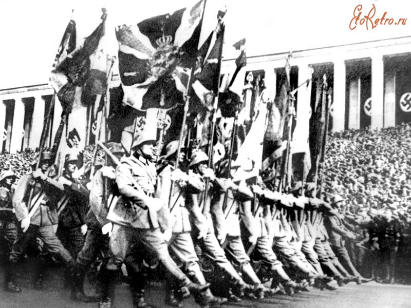 Войны (боевые действия) - Парад вермахта в Берлине.